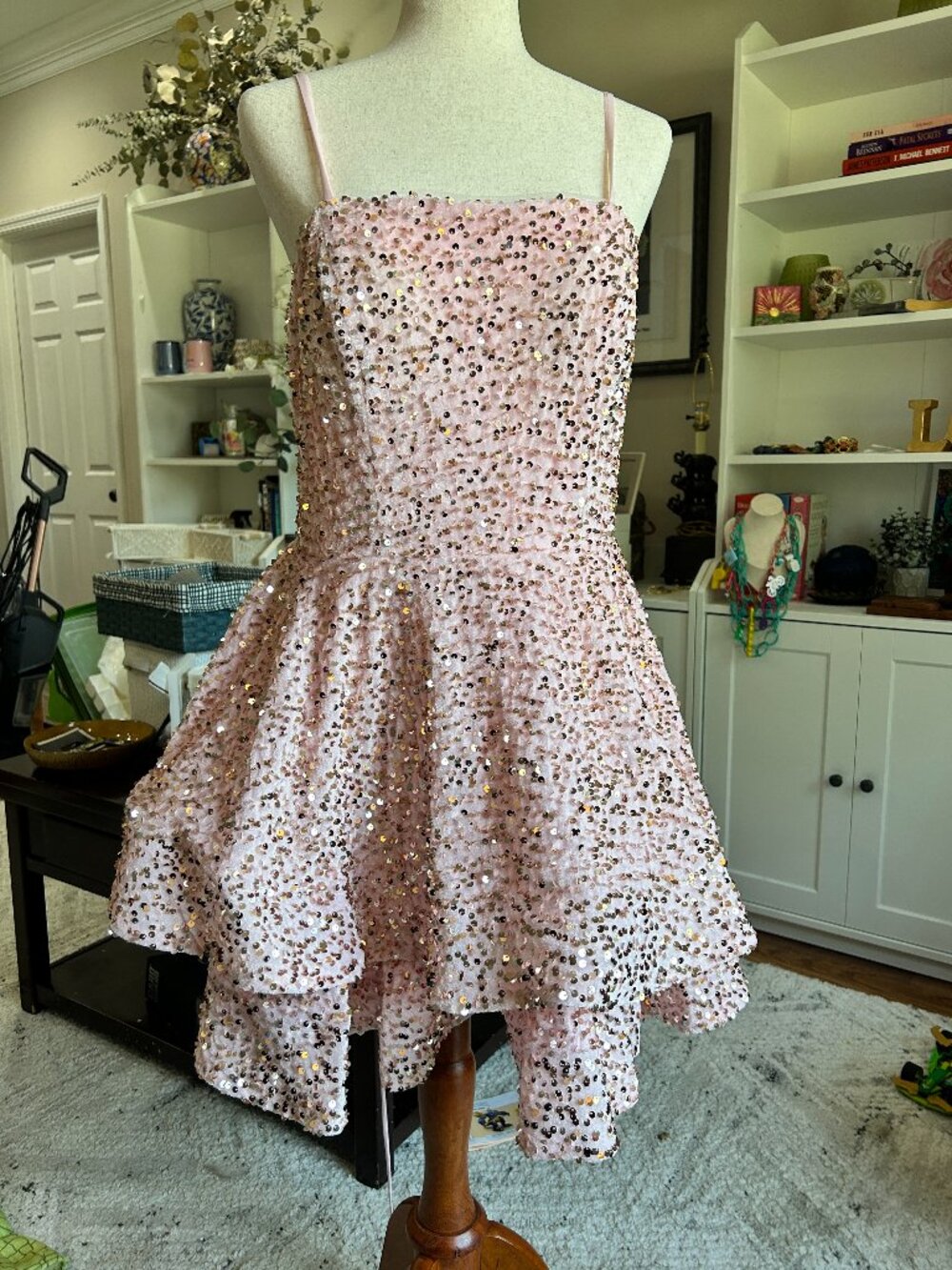 Soft pink faux velvet sequined party dress